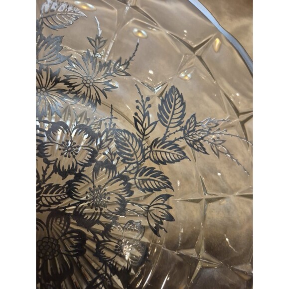 Vintage Silver City Glass Silver Overlay Rased 11" Round Platter - Picture 6 of 11